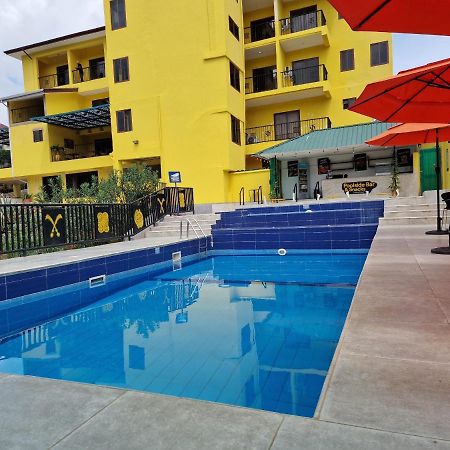 Cactus Creek Hotel Aburi Buitenkant foto