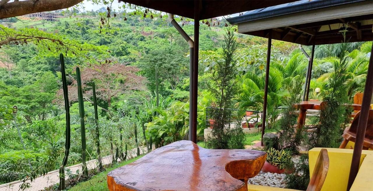 Cactus Creek Hotel Aburi Buitenkant foto