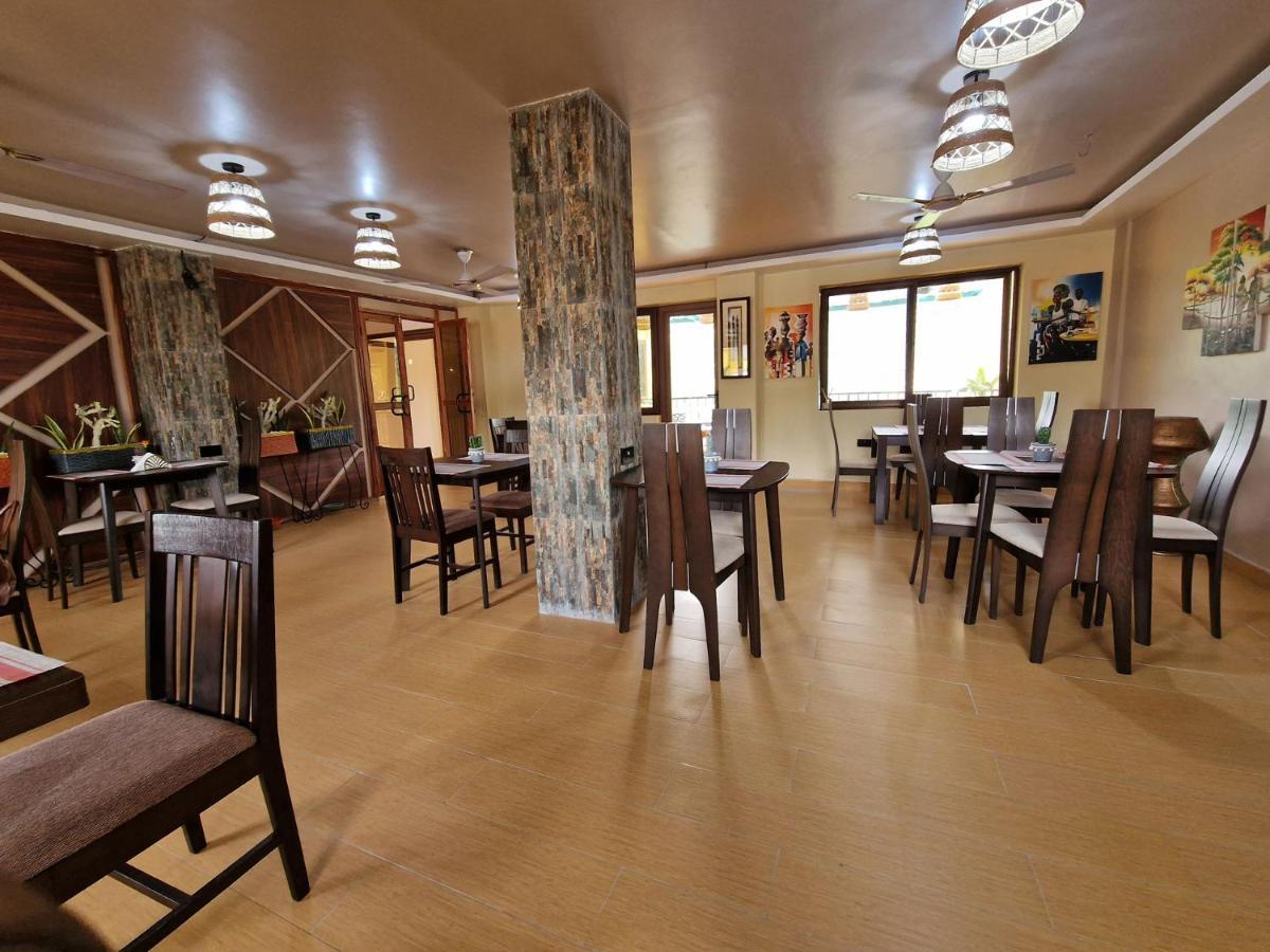 Cactus Creek Hotel Aburi Buitenkant foto