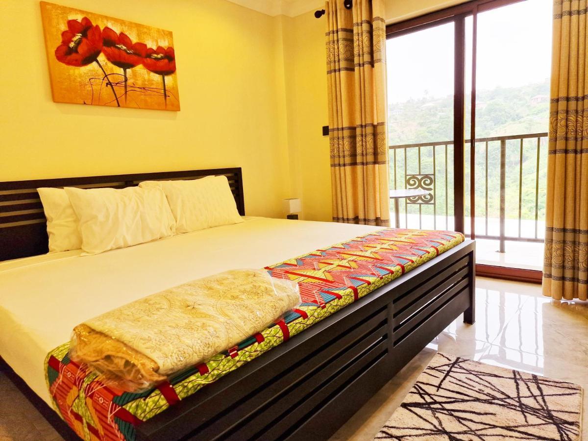 Cactus Creek Hotel Aburi Buitenkant foto