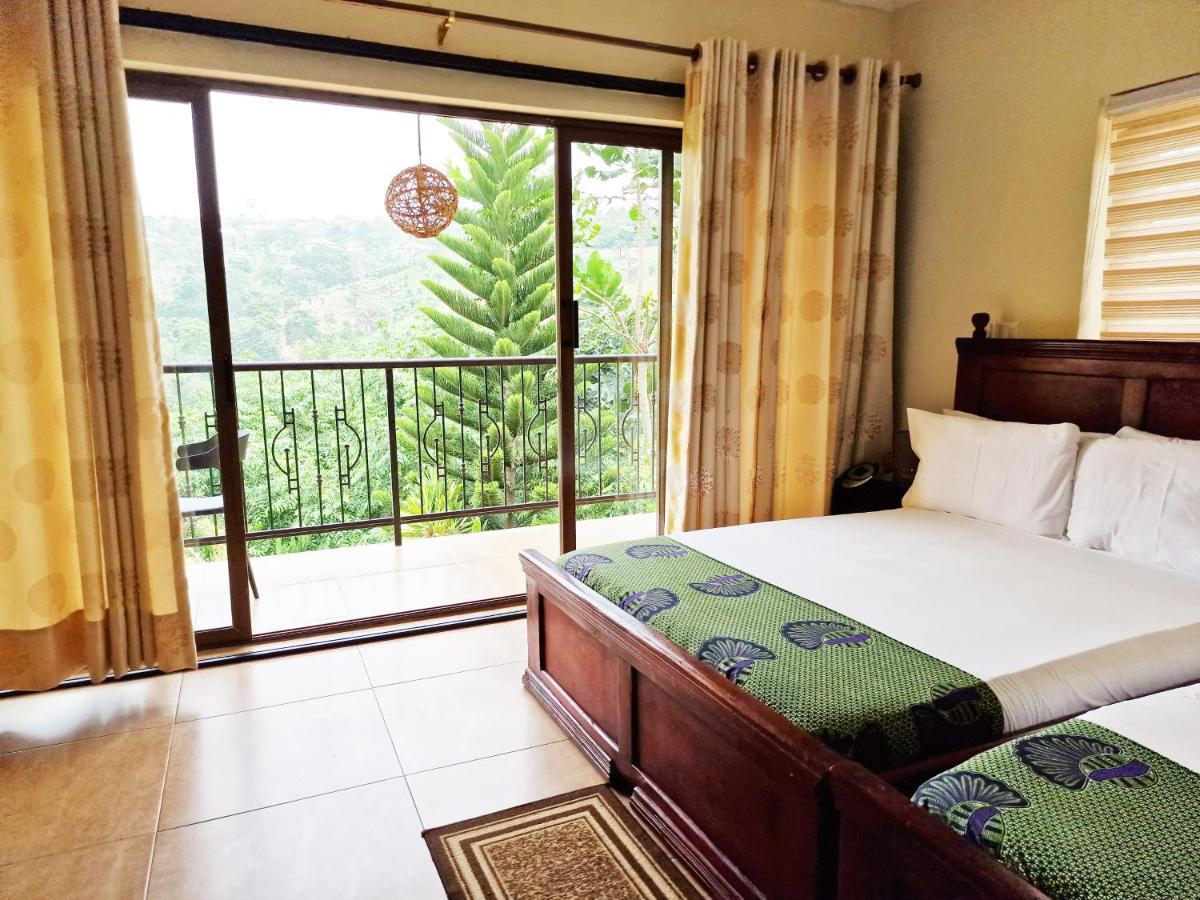 Cactus Creek Hotel Aburi Buitenkant foto